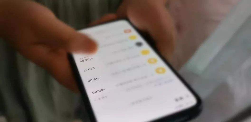 小编巧谈赚钱那些事，手机APP赚钱会被骗吗？